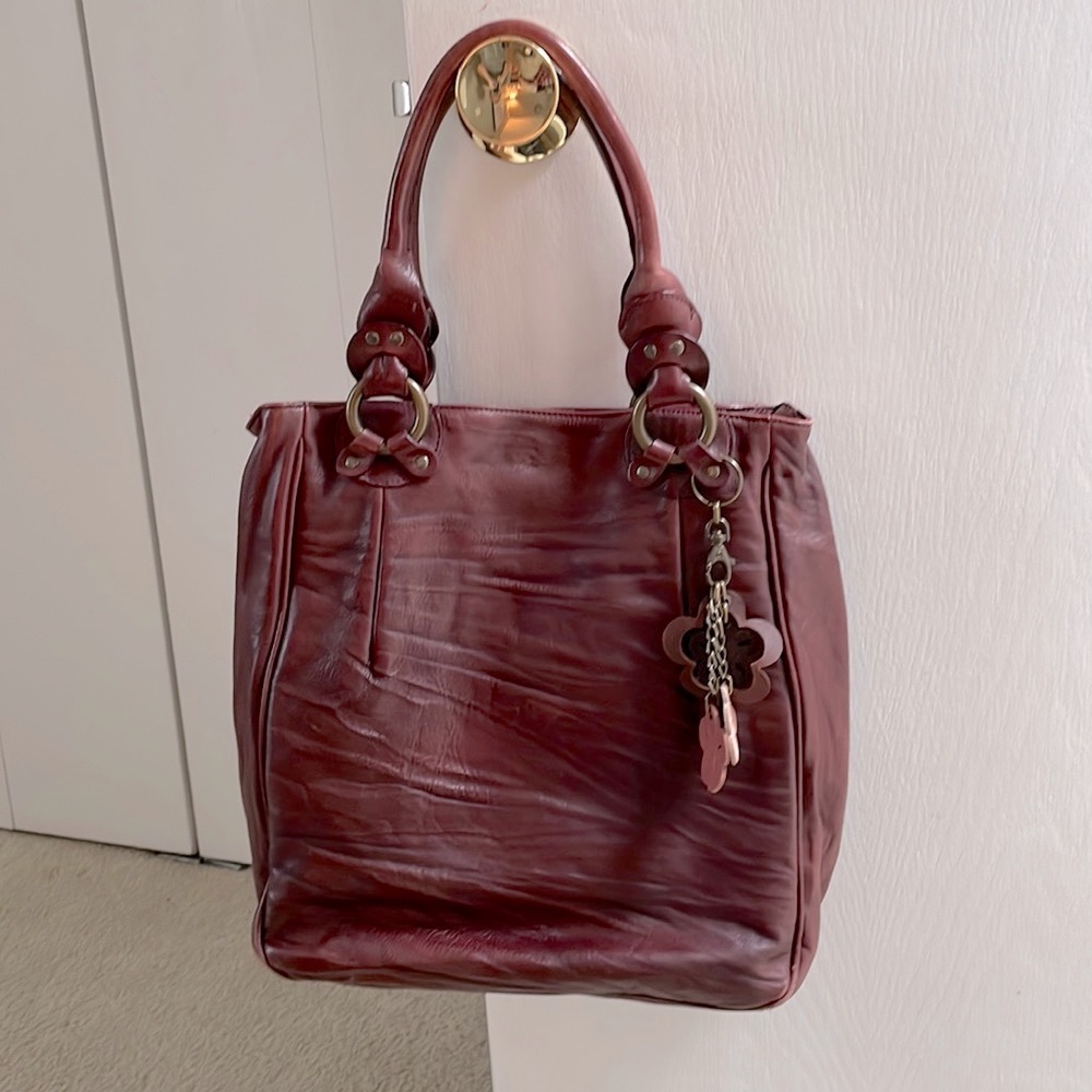 FALOR genuine crinkled leather effect handbag gorgeous Deep wine color